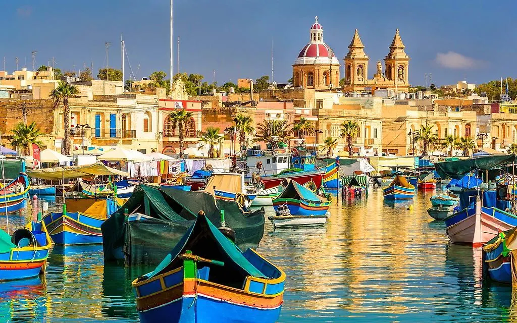 Apartment With Stunning Seaviews Sliema Malta