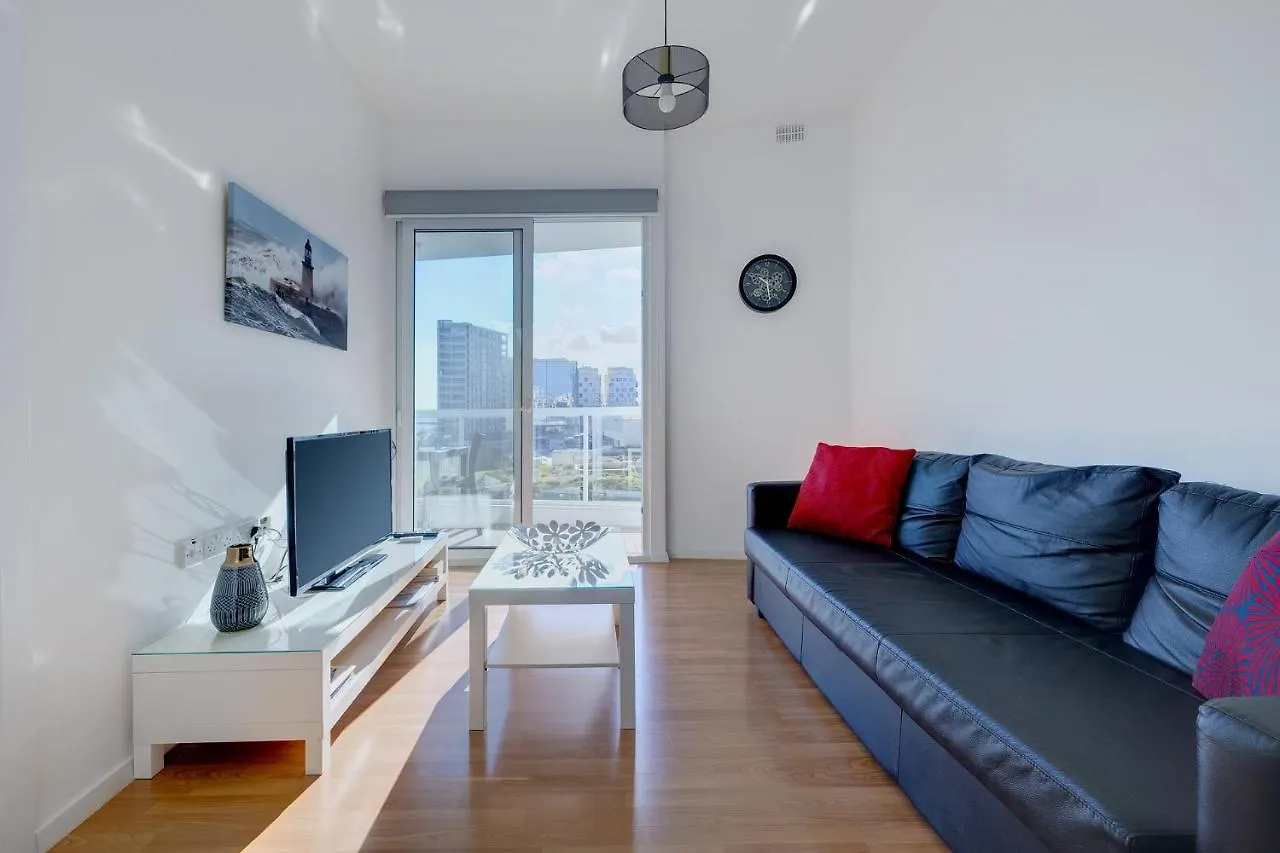 Apartment With Stunning Seaviews Sliema